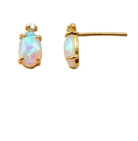 9k Yellow Gold Opal Oval Stud Earrings – 7.5 × 4mm